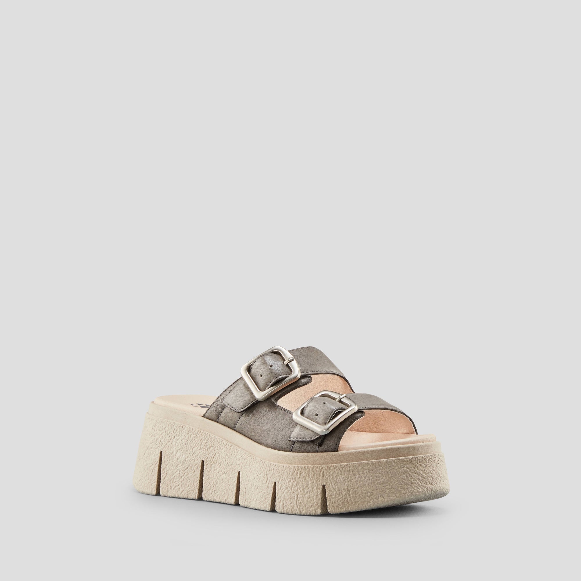 Astrid Luxmotion Leather Wedge Sandal - Colour Putty