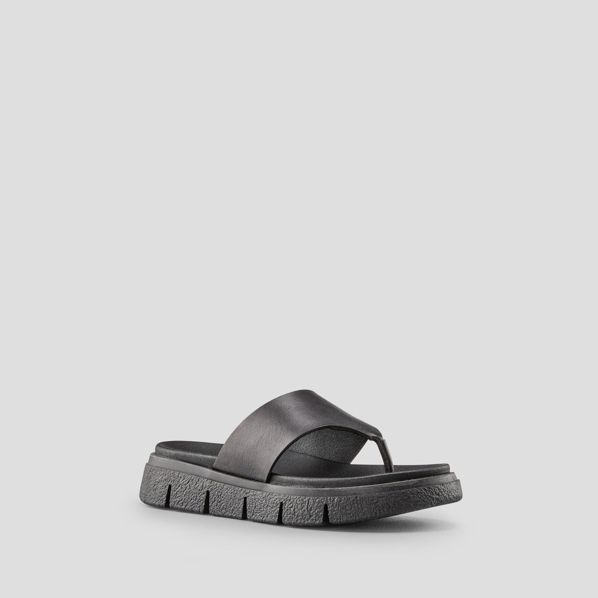 Ponyo - Sandale tong en cuir Luxmotion - Colour Black
