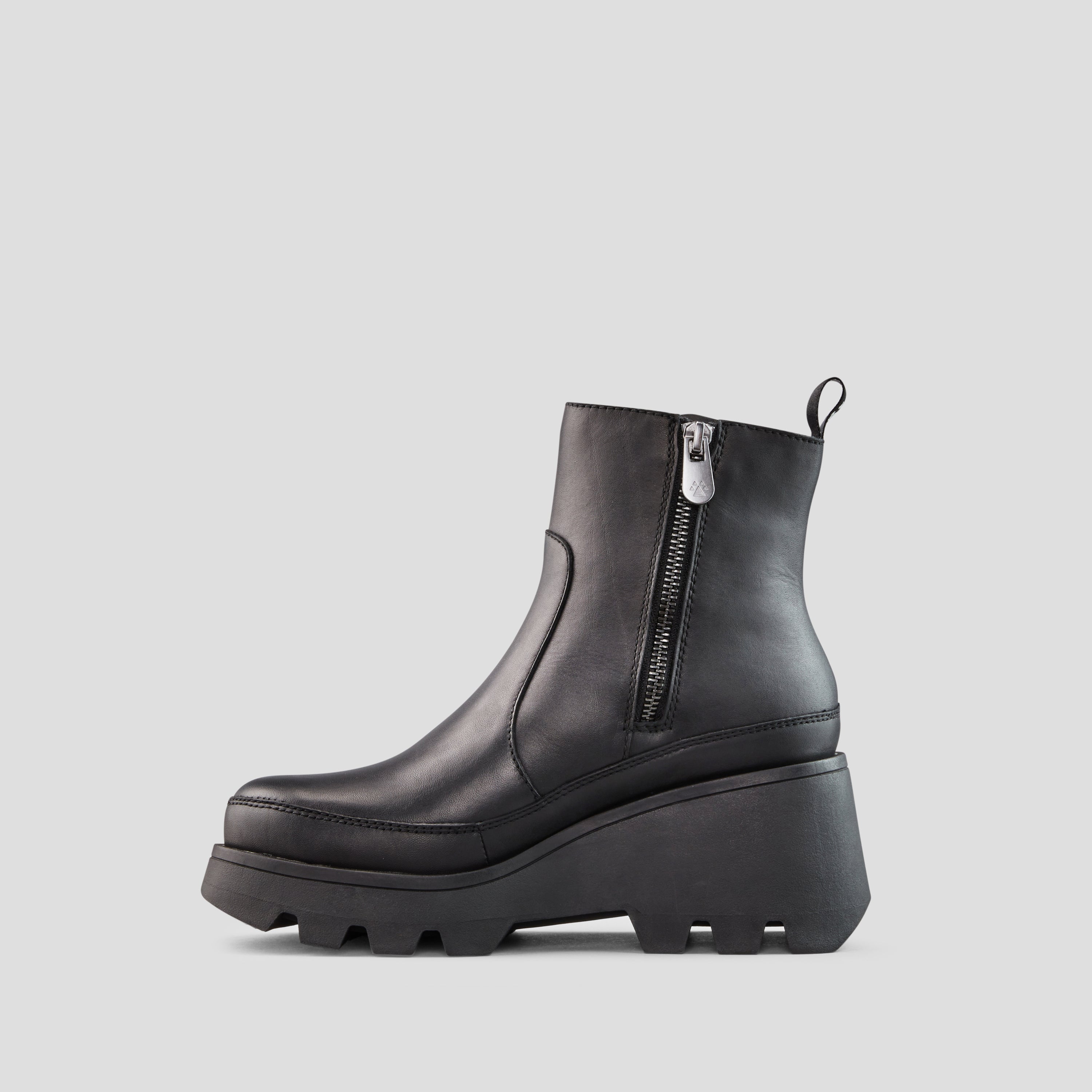 Black wedge hot sale waterproof boots