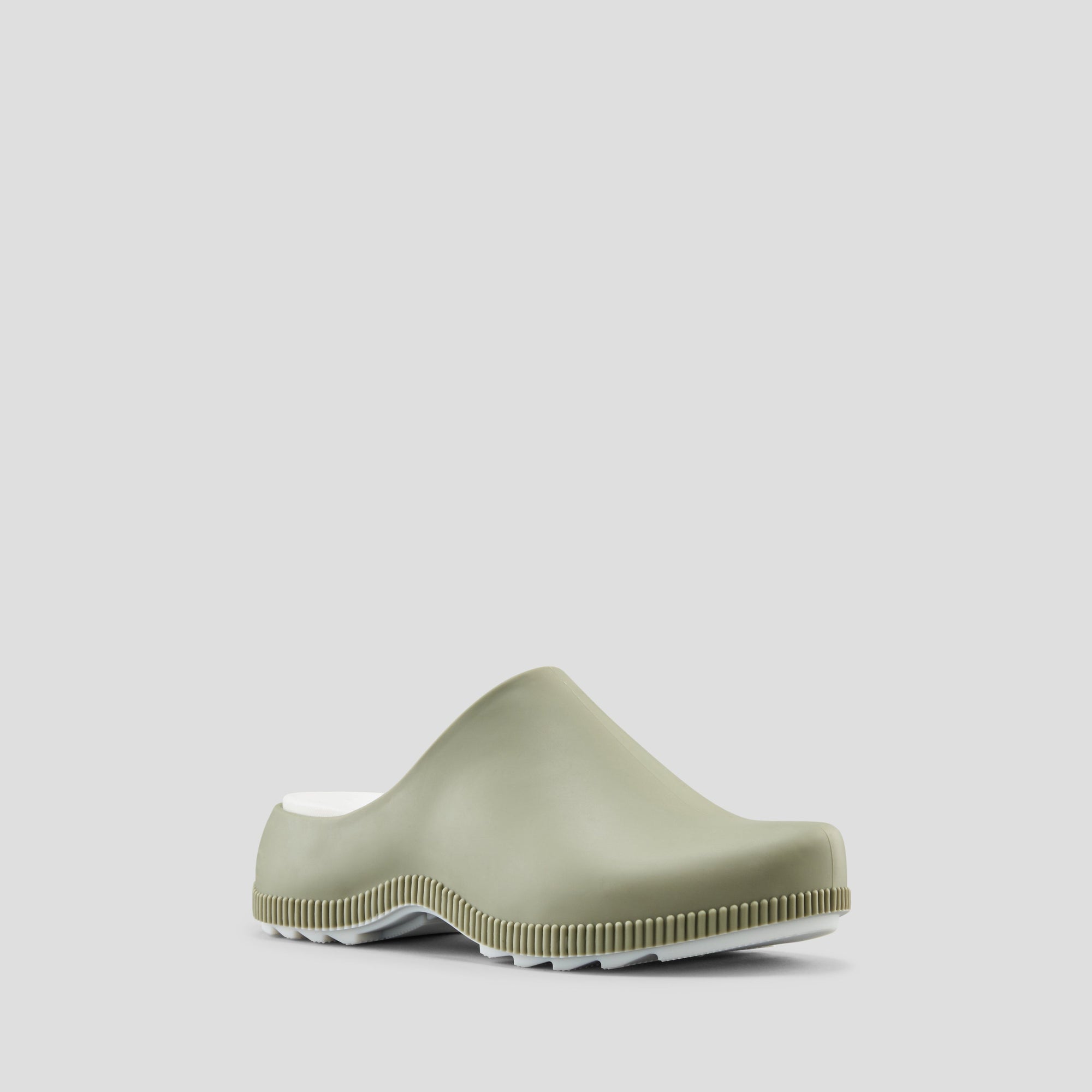Sven Luxmotion Molded TPE Water-Friendly Clog - Colour Fern